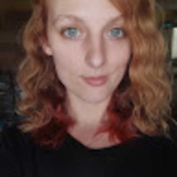 Meet your Posher, Ellie - Picture 1 of 1